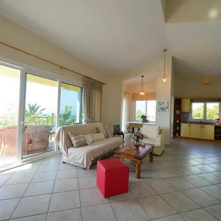 Secret Paradise Holiday home Loutra Elevtheron